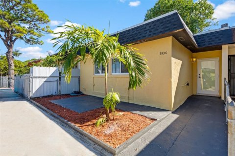 Touwnhouse à Miami Gardens, Floride 3 chambres, 107.02 m2 № 1973977