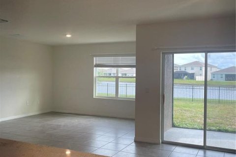 House in Bradenton, Florida 4 bedrooms, 169.73 sq.m. № 1899896 - photo 3