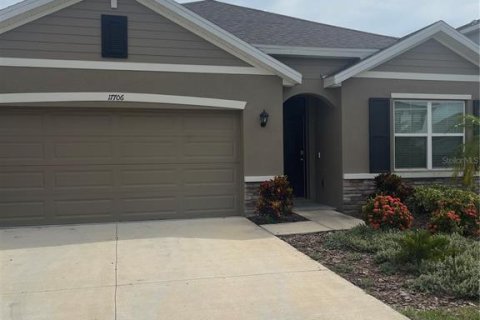 House in Bradenton, Florida 4 bedrooms, 169.73 sq.m. № 1899896 - photo 1