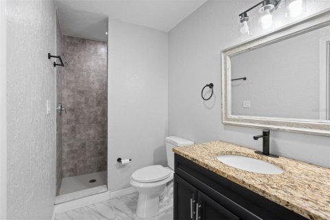 House in Port Charlotte, Florida 3 bedrooms, 162.39 sq.m. № 1838567 - photo 8