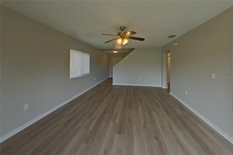 Villa ou maison à louer à Riverview, Floride: 4 chambres, 161.28 m2 № 2120650 - photo 2