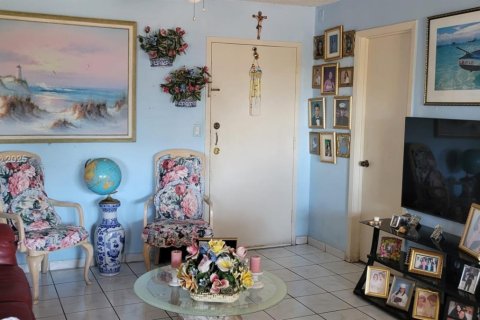 Купить кондоминиум в Майами, Флорида 1 спальня, 65.87м2, № 1958813 - фото 5