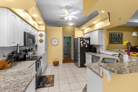 House in Homosassa, Florida 3 bedrooms, 195 sq.m. № 1827208 - photo 18