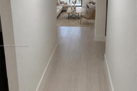 Condo in Sunrise, Florida, 2 bedrooms  № 2401267 - photo 10