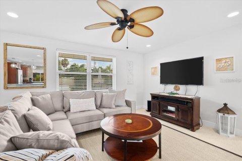 Villa ou maison à louer à Sarasota, Floride: 3 chambres, 158.31 m2 № 1525766 - photo 6