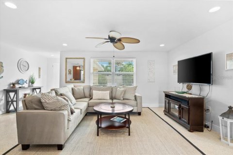 Villa ou maison à louer à Sarasota, Floride: 3 chambres, 158.31 m2 № 1525766 - photo 7