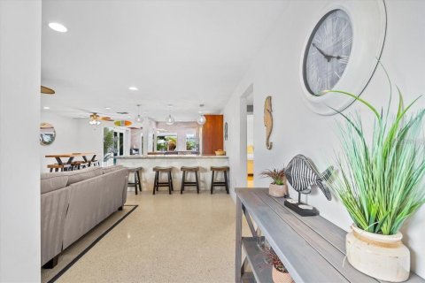 Villa ou maison à louer à Sarasota, Floride: 3 chambres, 158.31 m2 № 1525766 - photo 4