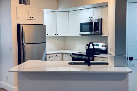 Apartment in Orlando, Florida 1 bedroom, 68.28 sq.m. № 2207378 - photo 19