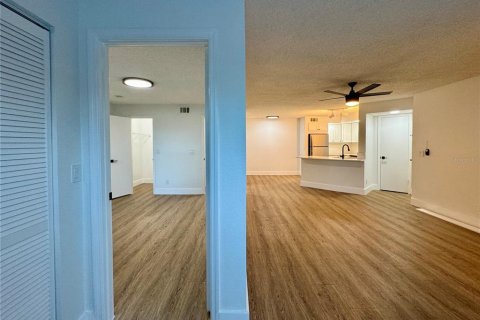 Apartment in Orlando, Florida 1 bedroom, 68.28 sq.m. № 2207378 - photo 13