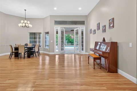 Casa en venta en Weston, Florida, 5 dormitorios, 242.85 m2 № 1790252 - foto 4