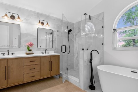 Casa en venta en Weston, Florida, 5 dormitorios, 242.85 m2 № 1790252 - foto 20