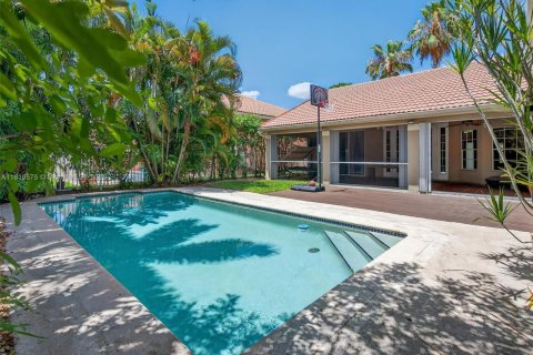 Casa en venta en Weston, Florida, 5 dormitorios, 242.85 m2 № 1790252 - foto 28