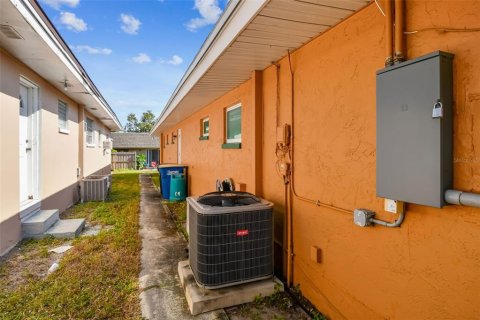 Commercial property in Clearwater, Florida 191.29 sq.m. № 2226602 - photo 10