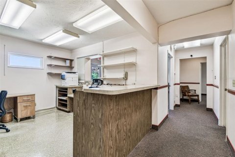 Commercial property in Clearwater, Florida 191.29 sq.m. № 2226602 - photo 19
