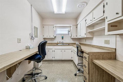Commercial property in Clearwater, Florida 191.29 sq.m. № 2226602 - photo 26