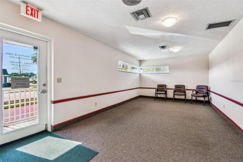 Commercial property in Clearwater, Florida 191.29 sq.m. № 2226602 - photo 15