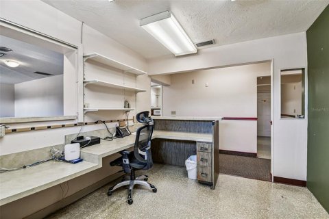 Commercial property in Clearwater, Florida 191.29 sq.m. № 2226602 - photo 20