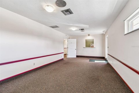 Commercial property in Clearwater, Florida 191.29 sq.m. № 2226602 - photo 16