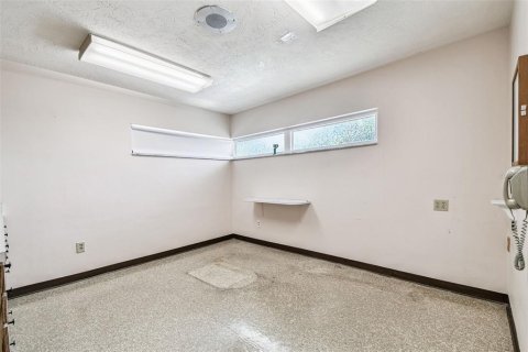 Commercial property in Clearwater, Florida 191.29 sq.m. № 2226602 - photo 29