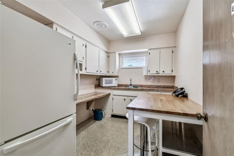 Commercial property in Clearwater, Florida 191.29 sq.m. № 2226602 - photo 21