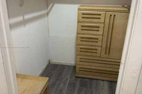 Condominio en venta en Sunrise, Florida, 1 dormitorio, 59.46 m2 № 1972584 - foto 10