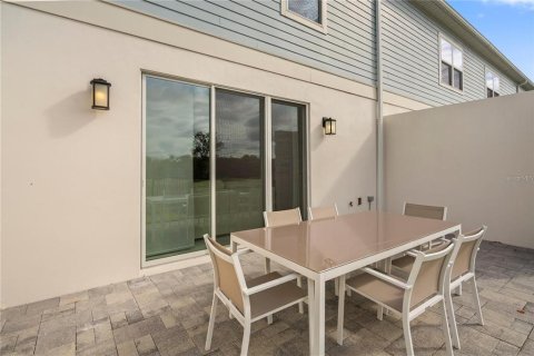 Townhouse in Four Corners, Florida 3 bedrooms, 154.12 sq.m. № 1767650 - photo 21