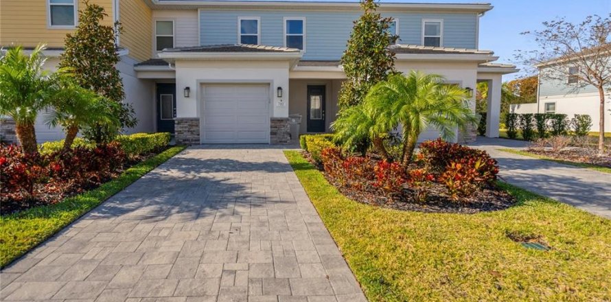 Townhouse in Four Corners, Florida 3 bedrooms, 154.12 sq.m. № 1767650