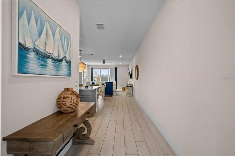 Townhouse in Four Corners, Florida 3 bedrooms, 154.12 sq.m. № 1767650 - photo 5