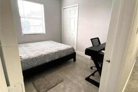 Casa en venta en Hollywood, Florida, 3 dormitorios, 85.47 m2 № 2000689 - foto 6