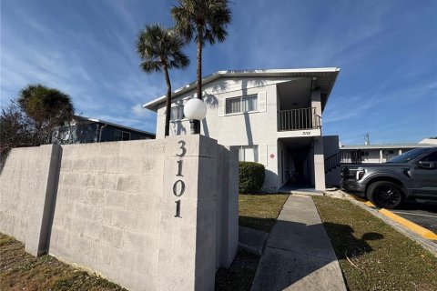 Condo in Sarasota, Florida, 2 bedrooms № 2142775 - photo 4