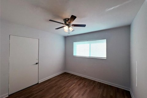 Condo in Sarasota, Florida, 2 bedrooms № 2142775 - photo 8