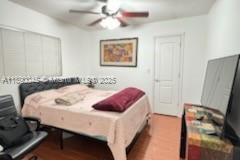 Купить виллу или дом в Пемброк-Пайнс, Флорида 3 спальни, 173.17м2, № 1947984 - фото 18