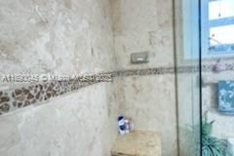 Купить виллу или дом в Пемброк-Пайнс, Флорида 3 спальни, 173.17м2, № 1947984 - фото 17