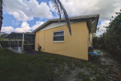 Купить виллу или дом в Пемброк-Пайнс, Флорида 3 спальни, 173.17м2, № 1947984 - фото 4