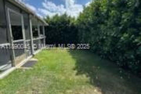 Купить виллу или дом в Пемброк-Пайнс, Флорида 3 спальни, 173.17м2, № 1947984 - фото 8