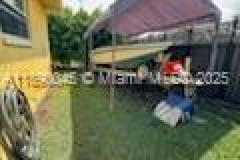 Купить виллу или дом в Пемброк-Пайнс, Флорида 3 спальни, 173.17м2, № 1947984 - фото 6