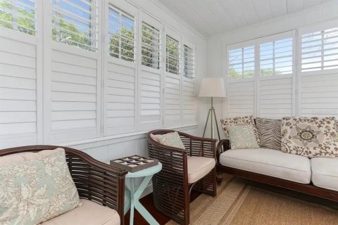 House in Tampa, Florida 3 bedrooms, 193.42 sq.m. № 2201823 - photo 20