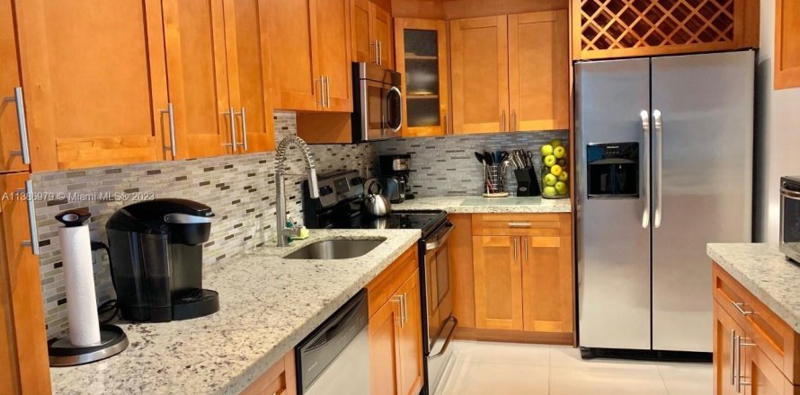 Condo à Hollywood, Floride, 1 chambre № 1863503