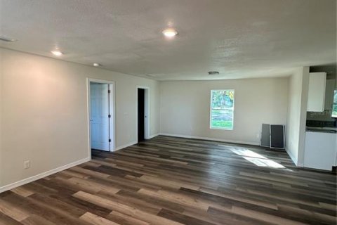 Casa en alquiler en Zolfo Springs, Florida, 5 dormitorios, 192.49 m2 № 1841718 - foto 13