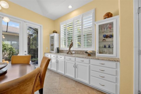House in Apollo Beach, Florida 3 bedrooms, 239.97 sq.m. № 1900778 - photo 27