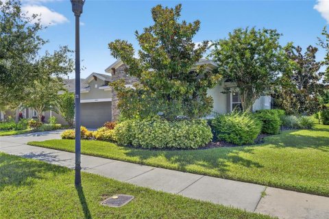 House in Apollo Beach, Florida 3 bedrooms, 239.97 sq.m. № 1900778 - photo 7