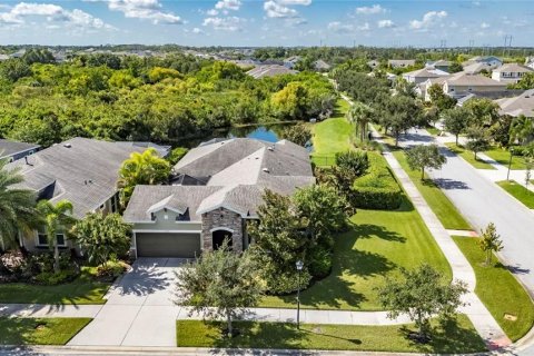 House in Apollo Beach, Florida 3 bedrooms, 239.97 sq.m. № 1900778 - photo 1