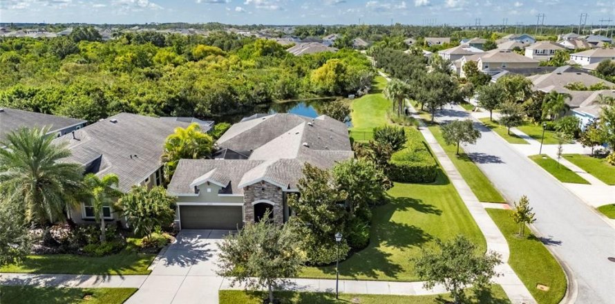 House in Apollo Beach, Florida 3 bedrooms, 239.97 sq.m. № 1900778