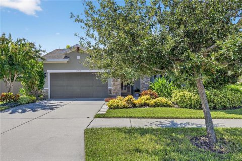 House in Apollo Beach, Florida 3 bedrooms, 239.97 sq.m. № 1900778 - photo 6