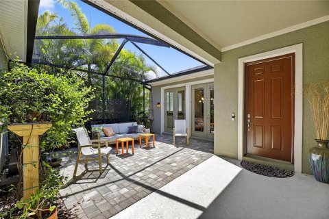 House in Apollo Beach, Florida 3 bedrooms, 239.97 sq.m. № 1900778 - photo 3