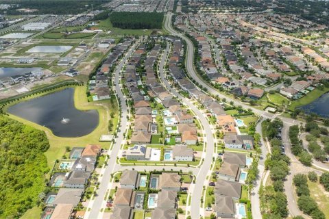 Casa en venta en Orlando, Florida, 5 dormitorios, 396.14 m2 № 1343242 - foto 14