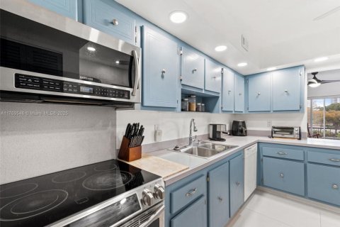 Copropriété à vendre à Hallandale Beach, Floride: 1 chambre, 78.97 m2 № 1875316 - photo 6