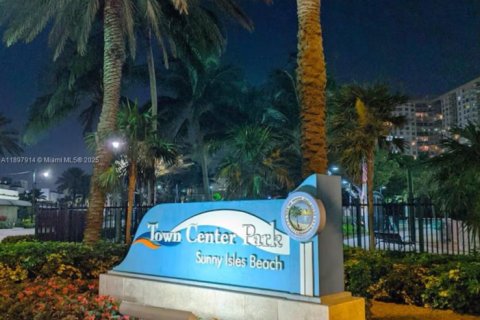 Condominio en venta en Sunny Isles Beach, Florida, 2 dormitorios, 84.26 m2 № 1949705 - foto 22