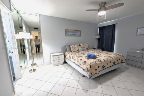 Condominio en venta en Sunny Isles Beach, Florida, 2 dormitorios, 84.26 m2 № 1949705 - foto 11
