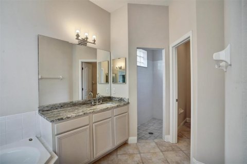 Villa ou maison à vendre à Orlando, Floride: 4 chambres, 185.8 m2 № 1881378 - photo 13